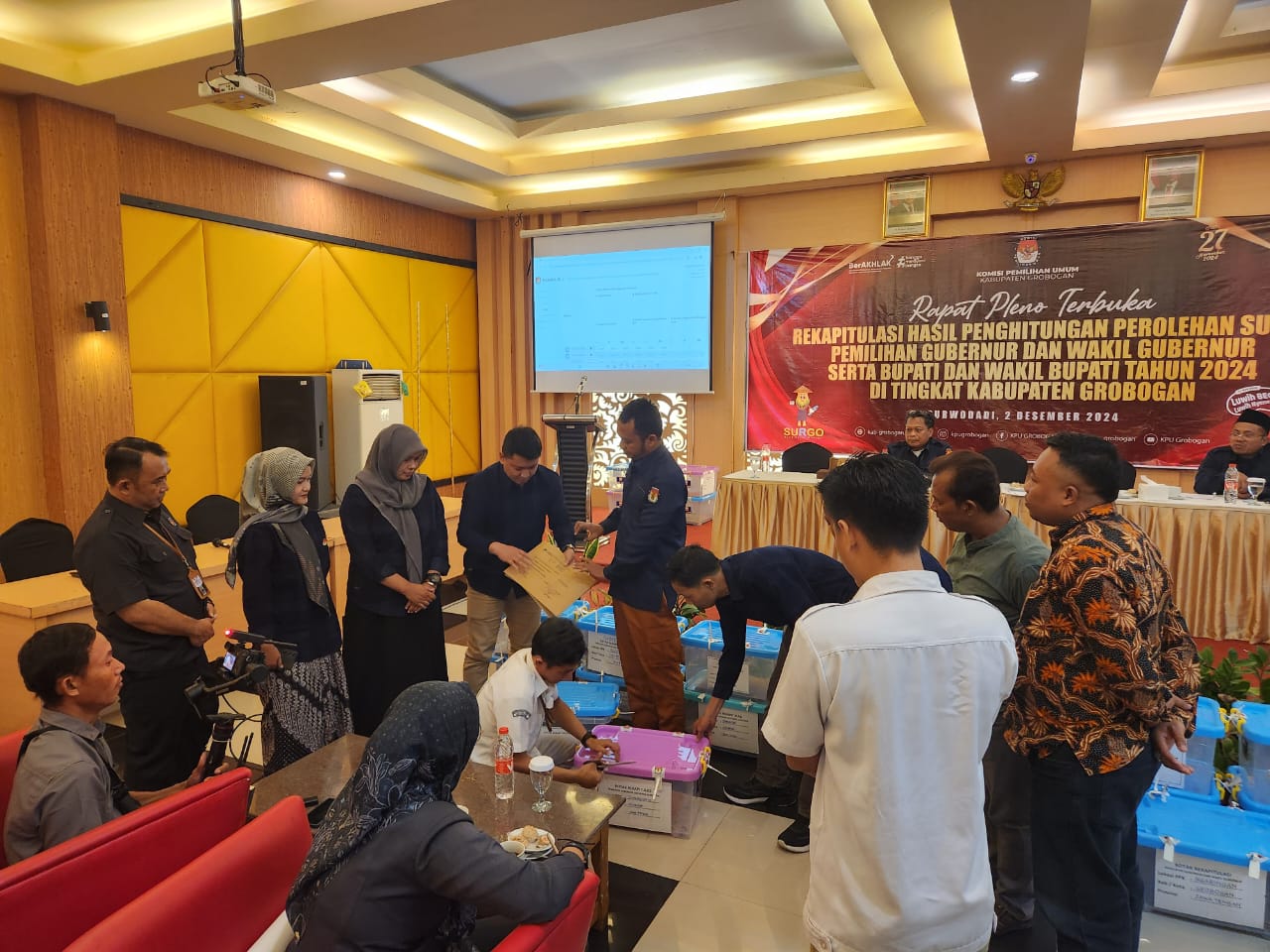 Proses rekapitulasi Pilkada Serentak 2024 tingkat Kabupaten Grobogan. (Istimewa)