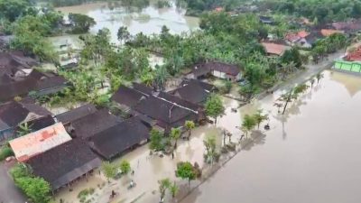 Banjir Melanda Enam Kecamatan di Blora, Sejumlah Rumah Rusak Parah dan Warga Mengungsi