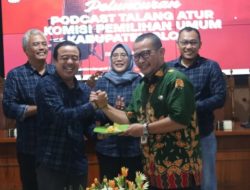 Perkuat Literasi Demokrasi, KPU Blora Launching Perdana Podcast ‘Talang Atur’