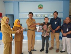 Tingkatkan Literasi Demokrasi Masyarakat, KPU Hibahkan Buku dan Laporan Akhir Pemilu ke DPK Blora