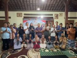 Dorong Lingkungan Sehat, Yeti Kawal Penyaluran Bantuan Sanitasi ke Warga Desa Ngurensiti