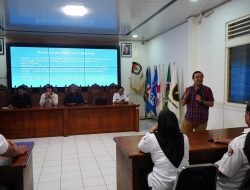 Lewat Ngaji Diri, KPU Blora Bekali Staf Teknik Penulisan Berita