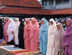 Muhammadiyah Pati Rayakan Idulfitri Lebih Awal, Ribuan Jemaah Ikuti Sholat Ied