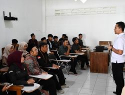 ‎Goes to Kampus! Bawaslu Blora Bekali Mahasiswa melalui Pendidikan Kelas Demokrasi