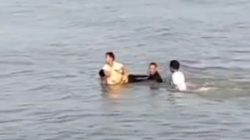 Mandi Bersama Teman, Remaja SMK Tewas Tenggelam di Pantai Jatisari Rembang